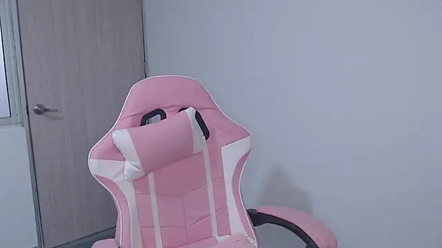 angel girl0610 online show from January 16, 9:41 pm