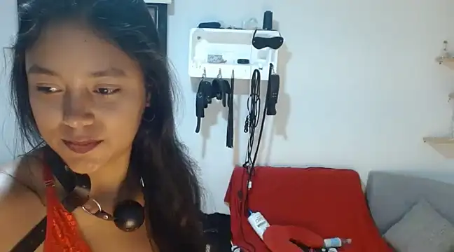 Chiara petterson online show from February 24, 2:40 am