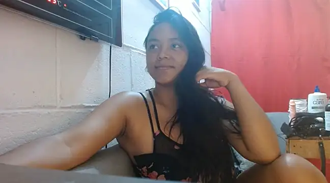 Chiara petterson online show from January 28, 4:08 am