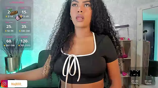 HOTBLACKANDWHITE2 online show from October 30, 2:10 am