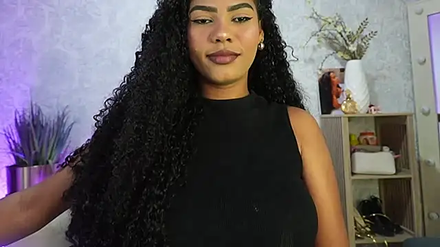 HOTBLACKANDWHITE2 online show from April 27, 6:44 am