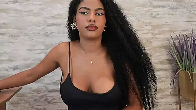 HOTBLACKANDWHITE2 online show from July 19, 5:49 am