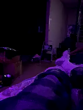 Snapshot of Themechanic420 chatting on December 2, 1:50 am Themechanic420 online show from December 2, 1:50 am