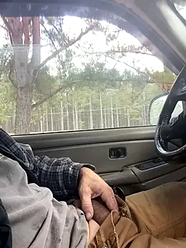 Snapshot of Themechanic420 chatting on November 18, 5:05 pm Themechanic420 online show from November 18, 5:05 pm