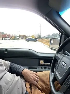 Snapshot of Themechanic420 chatting on December 10, 4:49 pm Themechanic420 online show from December 10, 4:49 pm