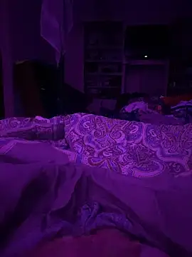 Snapshot of Themechanic420 chatting on December 9, 1:13 pm Themechanic420 online show from December 9, 1:13 pm