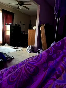 Snapshot of Themechanic420 chatting on December 3, 3:50 pm Themechanic420 online show from December 3, 3:50 pm