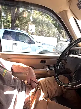 Snapshot of Themechanic420 chatting on October 22, 5:12 pm Themechanic420 online show from October 22, 5:12 pm