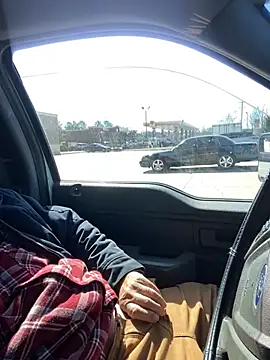 Snapshot of Themechanic420 chatting on February 20, 4:36 pm Themechanic420 online show from February 20, 4:36 pm