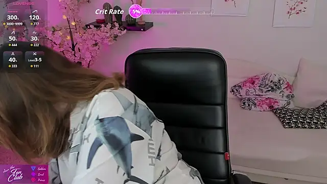 Nancy Sun  online show from October 25, 11:31 am