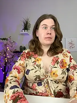 Nancy Sun  online show from November 20, 12:50 pm