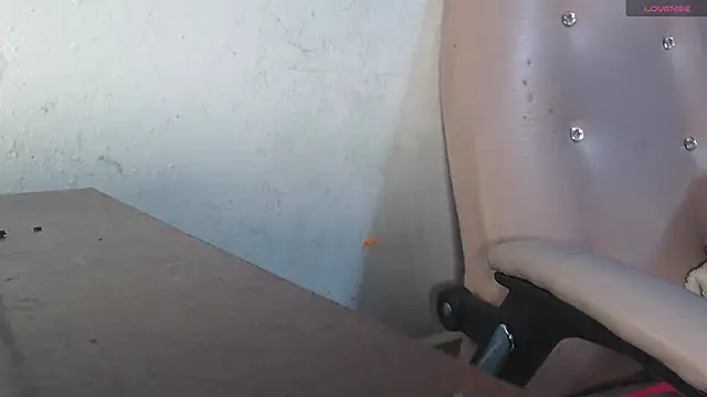 Snapshot of toxxxic_cams chatting on November 10, 4:50 am toxxxic cams online show from November 10, 4:50 am