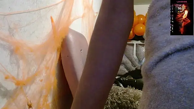 Snapshot of toxxxic_cams chatting on October 26, 7:53 am toxxxic cams online show from October 26, 7:53 am