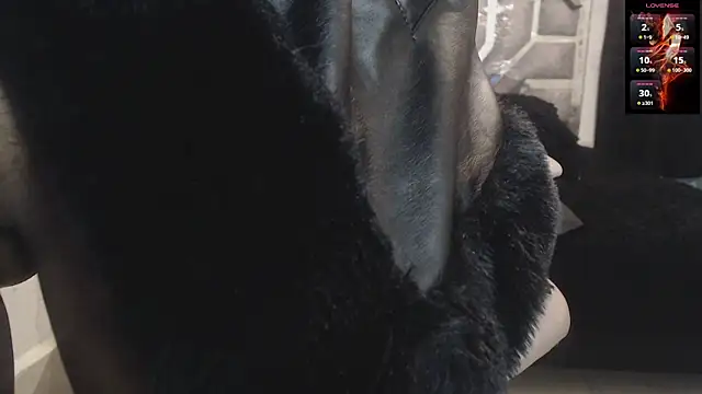 Snapshot of toxxxic_cams chatting on October 20, 5:53 am toxxxic cams online show from October 20, 5:53 am