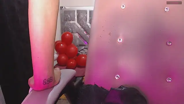 toxxxic cams online show from May 28, 9:17 am