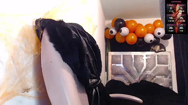 Snapshot of toxxxic_cams chatting on October 19, 6:38 am toxxxic cams online show from October 19, 6:38 am