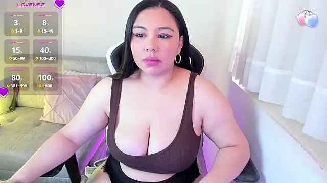 Snapshot of ambar-wells chatting on February 16, 6:17 pm ambar-wells online show from February 16, 6:17 pm