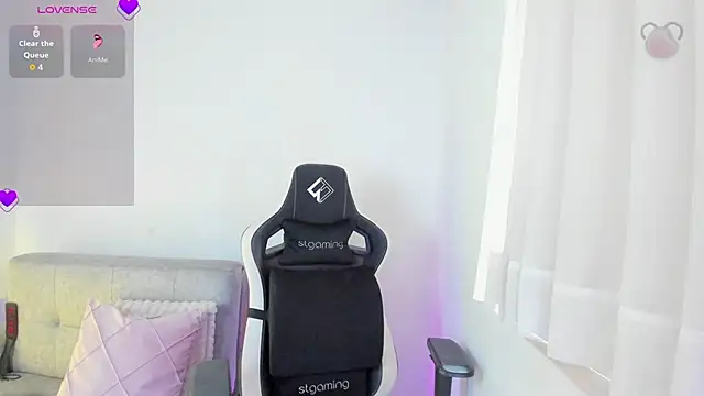 ambar-wells online show from March 11, 4:56 pm