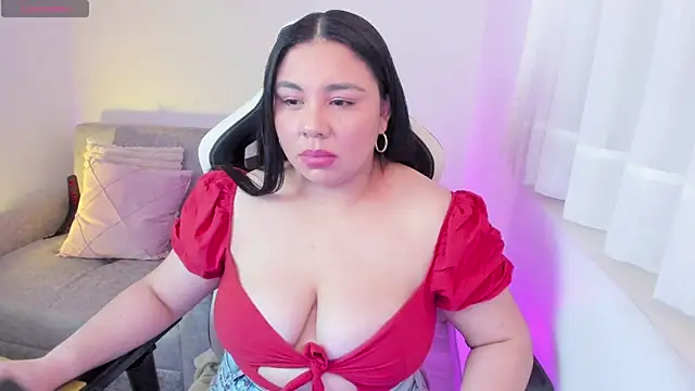 ambar-wells online show from September 20, 5:51 pm