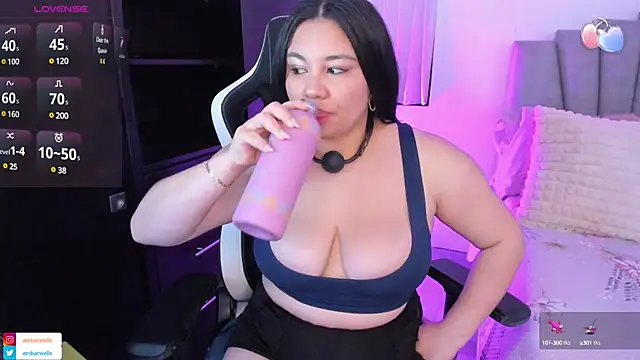 ambar-wells online show from February 28, 6:41 pm