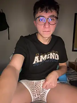 Snapshot of CamiRojas_boy chatting on July 9, 3:07 am CamiRojas boy online show from July 9, 3:07 am