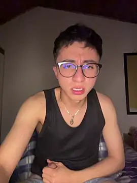 CamiRojas boy online show from May 13, 3:35 am