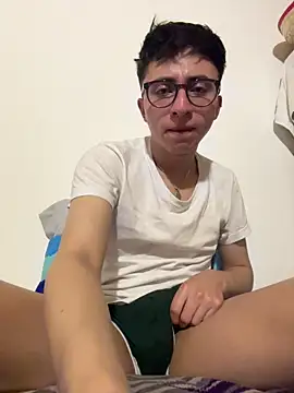 CamiRojas boy online show from March 11, 3:44 am