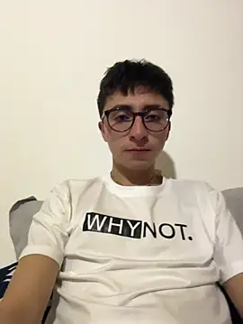 CamiRojas boy online show from October 31, 4:09 am