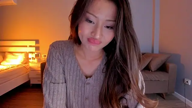 Snapshot of kawaii_mia chatting on March 7, 4:44 pm kawaii mia online show from March 7, 4:44 pm