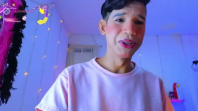 Ariel Femboy  online show from February 10, 4:33 am