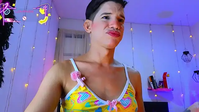 Ariel Femboy  online show from February 12, 5:40 am