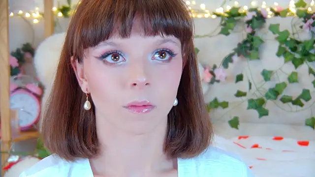 ElisabethDavis online show from April 13, 6:12 pm