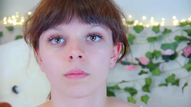 ElisabethDavis online show from April 15, 7:58 pm