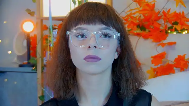 ElisabethDavis online show from November 22, 3:33 pm