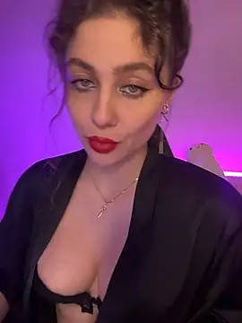 Snapshot of Your_insomniya chatting on November 28, 8:20 pm Your insomniya online show from November 28, 8:20 pm