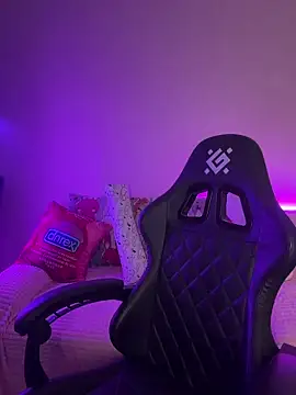 Your insomniya online show from December 16, 10:14 pm