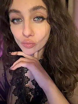 Snapshot of Your_insomniya chatting on December 19, 12:56 am Your insomniya online show from December 19, 12:56 am