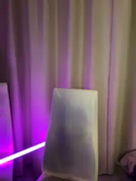 Snapshot of Your_insomniya chatting on December 22, 9:42 pm Your insomniya online show from December 22, 9:42 pm