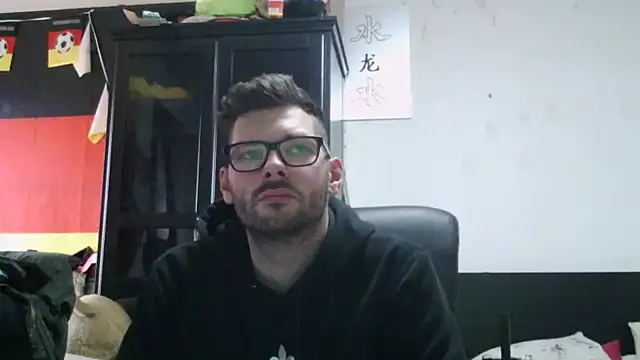 Die-geile-Sau online show from April 14, 1:05 pm