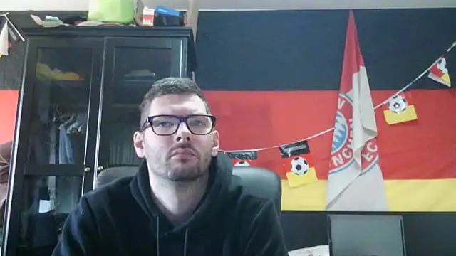 Snapshot of Die-geile-Sau chatting on March 4, 11:40 am Die-geile-Sau online show from March 4, 11:40 am