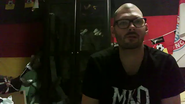 Snapshot of Die-geile-Sau chatting on September 14, 7:03 pm Die-geile-Sau online show from September 14, 7:03 pm