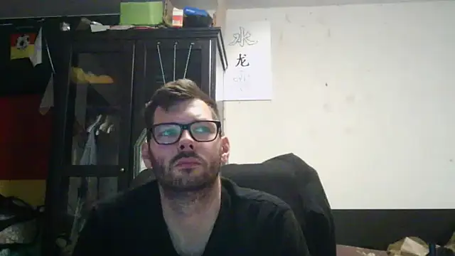 Snapshot of Die-geile-Sau chatting on May 7, 8:12 pm Die-geile-Sau online show from May 7, 8:12 pm