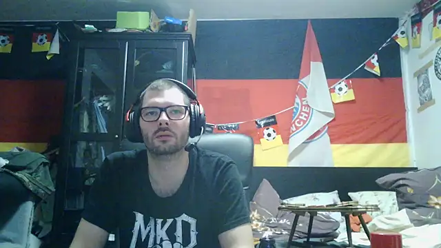 Snapshot of Die-geile-Sau chatting on January 16, 10:14 pm Die-geile-Sau online show from January 16, 10:14 pm