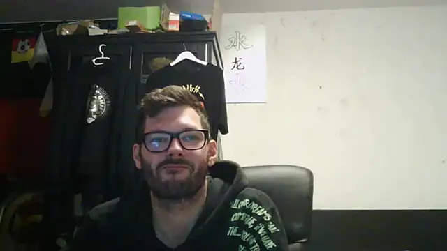 Snapshot of Die-geile-Sau chatting on May 15, 8:29 pm Die-geile-Sau online show from May 15, 8:29 pm
