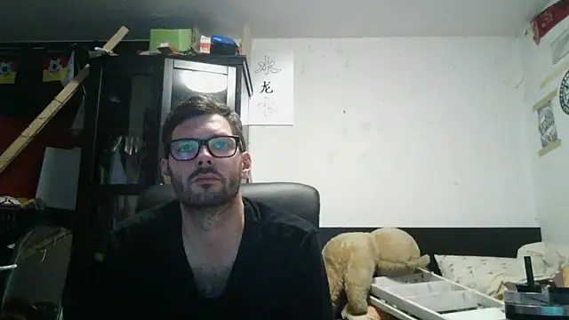 Snapshot of Die-geile-Sau chatting on May 26, 7:45 pm Die-geile-Sau online show from May 26, 7:45 pm