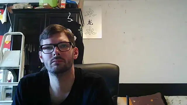 Snapshot of Die-geile-Sau chatting on May 24, 1:00 pm Die-geile-Sau online show from May 24, 1:00 pm