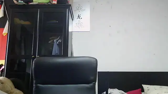 Die-geile-Sau online show from April 10, 1:51 pm