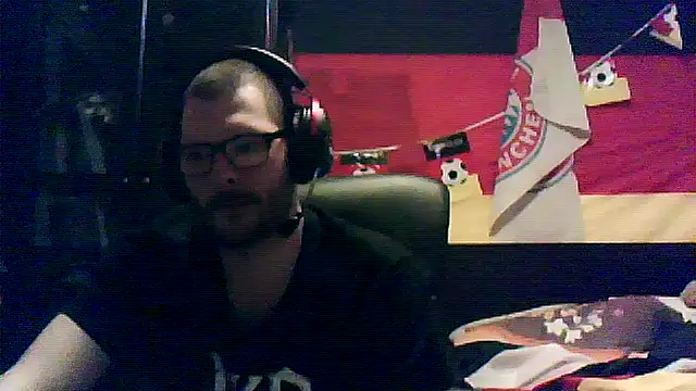 Snapshot of Die-geile-Sau chatting on January 9, 11:00 pm Die-geile-Sau online show from January 9, 11:00 pm