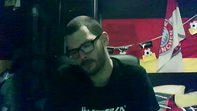 Snapshot of Die-geile-Sau chatting on November 21, 4:06 pm Die-geile-Sau online show from November 21, 4:06 pm