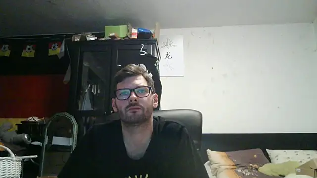 Snapshot of Die-geile-Sau chatting on May 22, 8:40 pm Die-geile-Sau online show from May 22, 8:40 pm